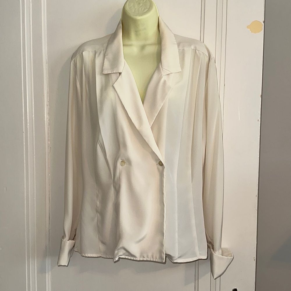 Vtg 80s/90s JH Collectibles cream/ivory long sleeve‎ blouse with French cuffs